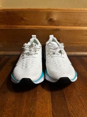 Nike Women's White and Teal Knit Running Shoes